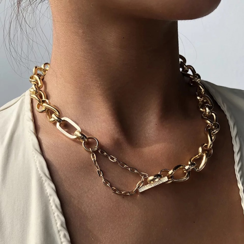 Irregular Golden Chain Necklace - Picture 4 of 7